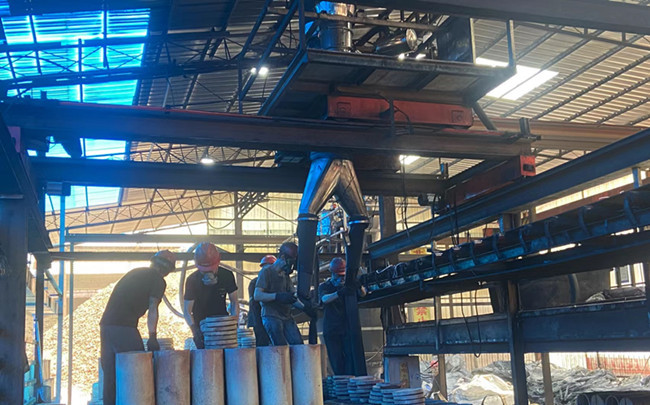 四川阿壩石墨碳粉小罐負(fù)壓加料系統(tǒng) 