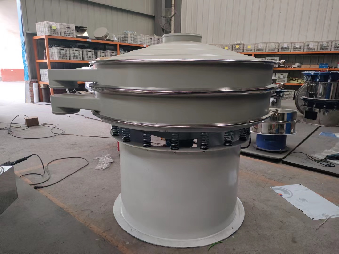 旋振篩篩網(wǎng)損耗過快的原因分析及應對措施：